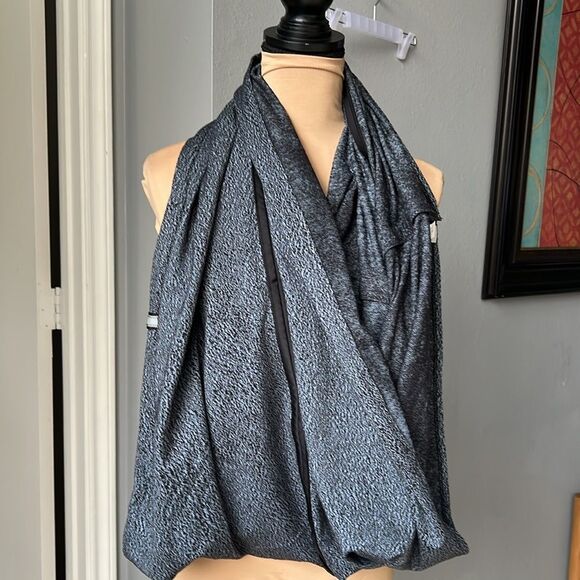 Lululemon Vinyasa Wrap - Picture 5 of 7